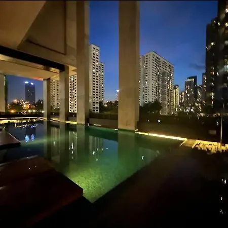 Arcoris @ Mont Kiara, Kuala Lumpur Apartment Exterior photo