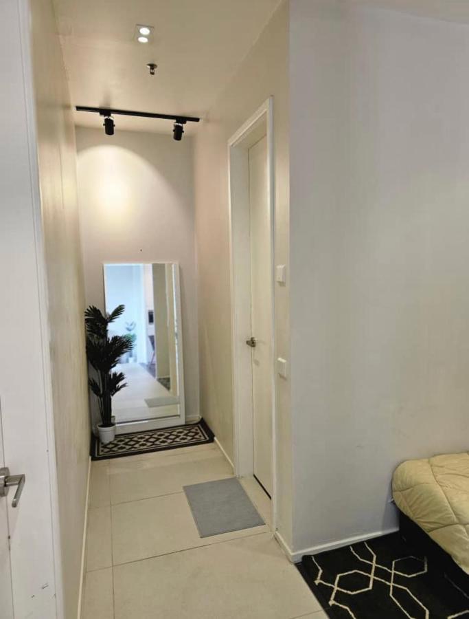 Apartment Arcoris @ Mont Kiara,