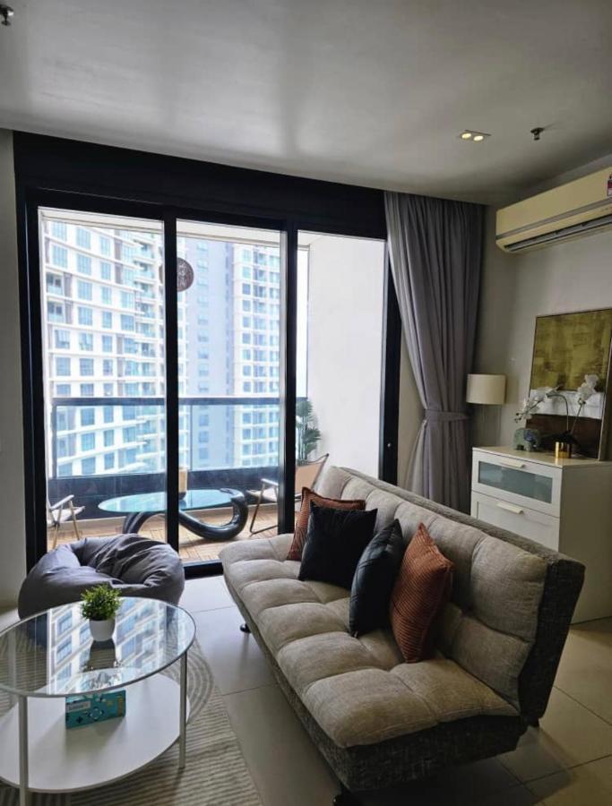 Arcoris @ Mont Kiara, Apartment Kuala Lumpur
